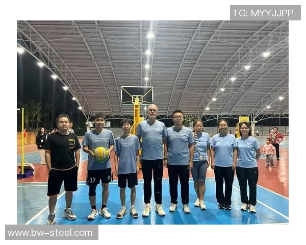 排球盛宴:深入解析成都排球队的比赛策略与经验分享 排球盛宴:深入解析成都排球队的比赛策略与经验分享