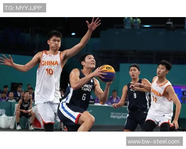 杭州篮球队技术解析:从战术布局到球员配合的全面剖析 杭州篮球队技术解析:从战术布局到球员配合的全面剖析