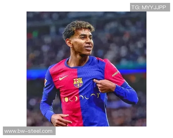 拉玛西亚足球明星的崛起与辉煌历程揭秘